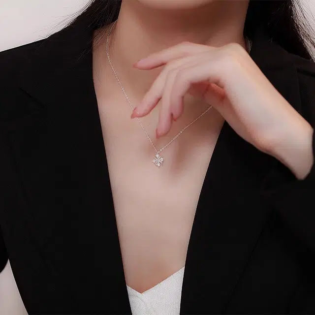 S925