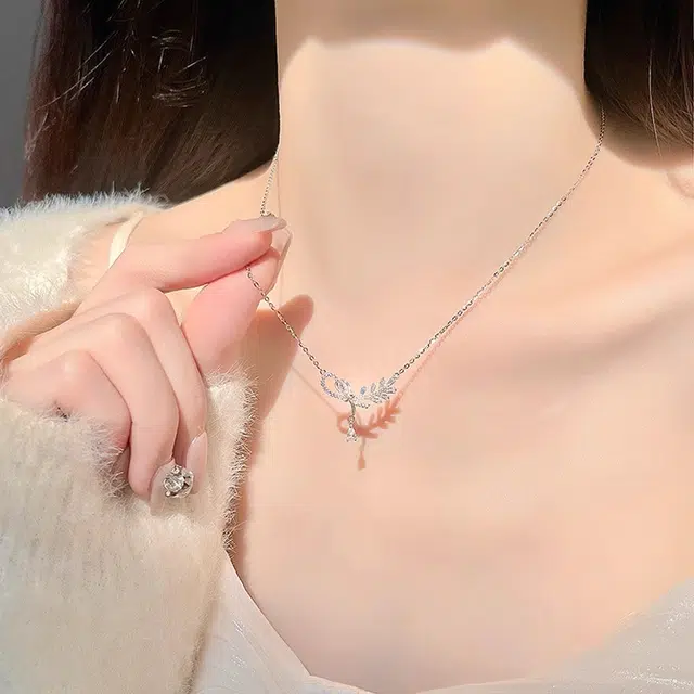 S925
