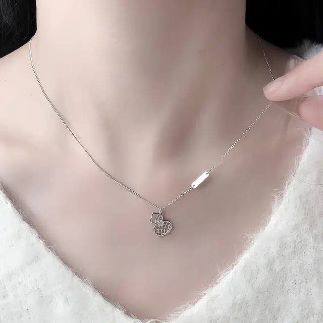 S925