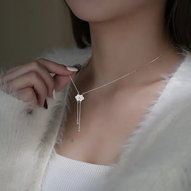 S925