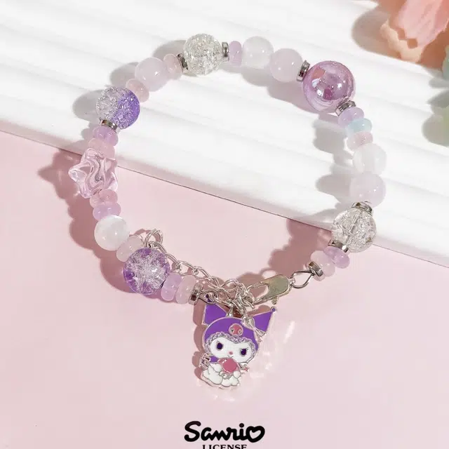 FIRST PARTY x Sanrio Hello kitty