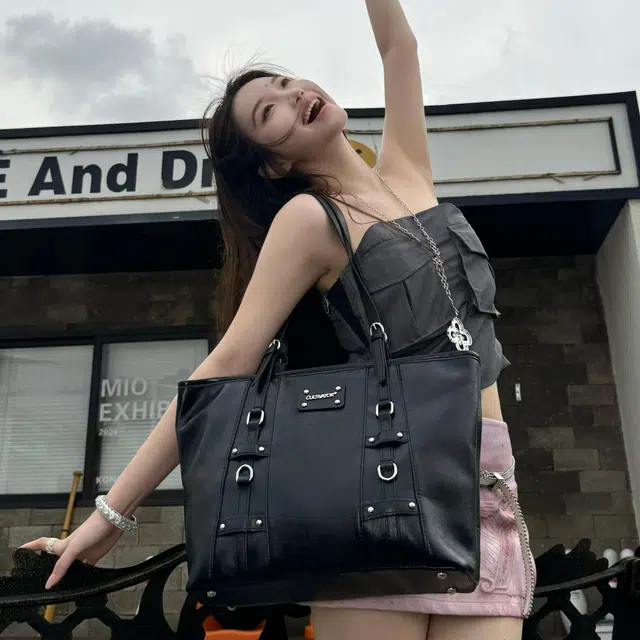 CULTIVATOR PU Tote