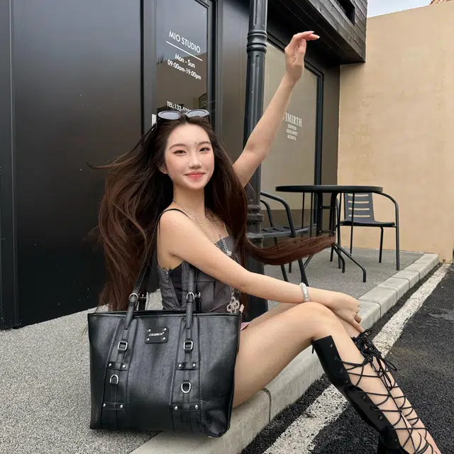 CULTIVATOR PU Tote