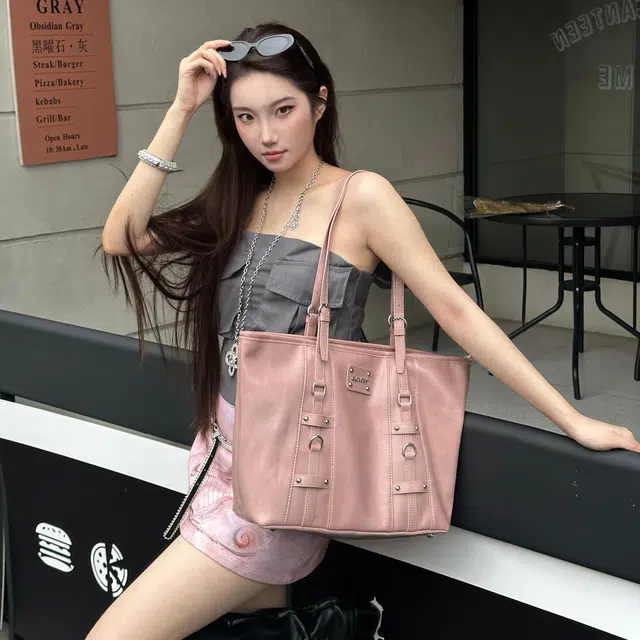 CULTIVATOR PU Tote