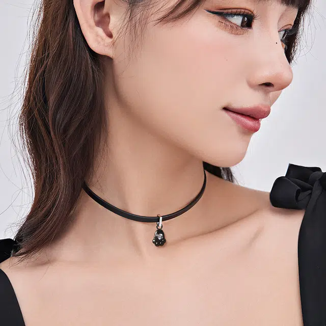 PEACE CAT choker