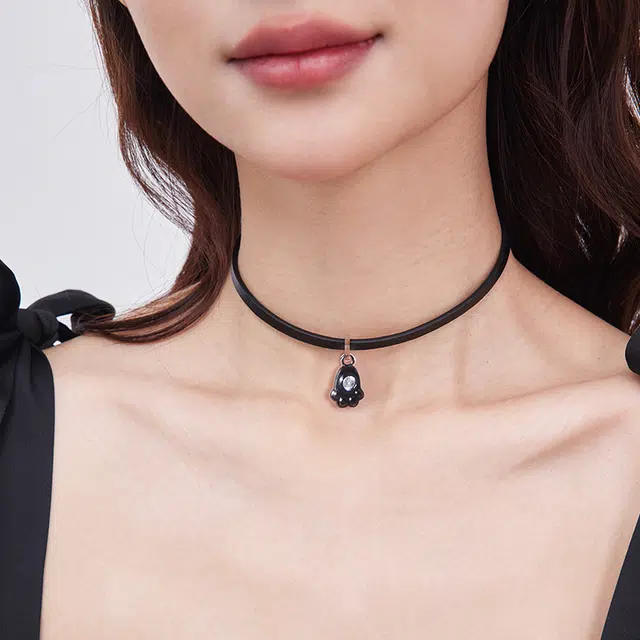 PEACE CAT choker