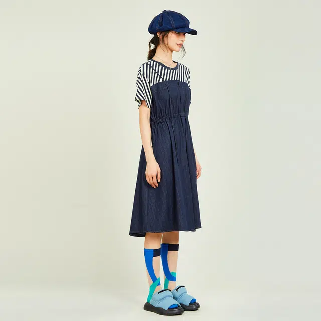 木果果木 时尚复古假两件条纹拼接牛仔短袖连衣裙 女款