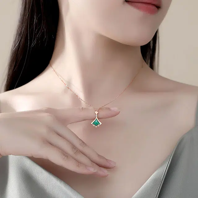 IS YOU 18k