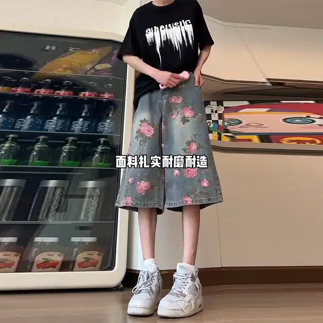 捷帕 美式高街花卉满印五分裤痞帅高级感小众时尚潮牌玫瑰花弯刀复古水洗做旧宽松中腰通勤休闲百搭牛仔短裤 男女同款
