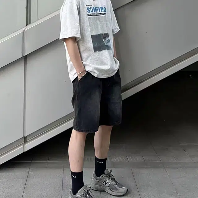 捷帕 时尚港风复古水洗做旧简约基础款抽绳松紧腰设计五分裤美式潮牌宽松垂感日常休闲通勤百搭牛仔短裤 男女同款