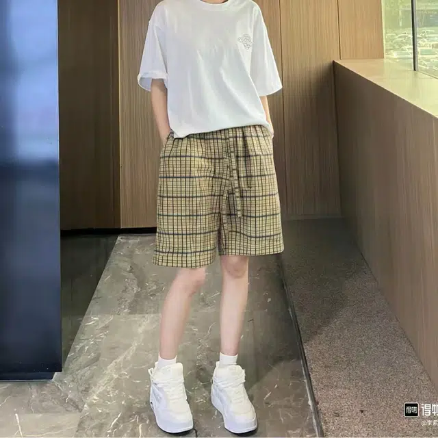 捷帕 时尚轻薄透气速干条纹格子设计宽松中腰日常通勤户外运动百搭五分裤休闲短裤 男女同款