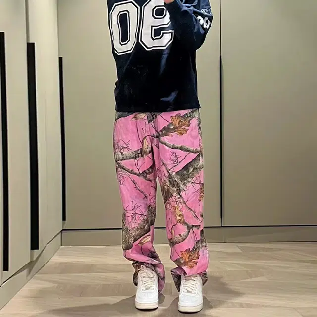 寻星记 美式高街粉色树枝涂鸦印花宽松直筒长裤牛仔裤 男女同款