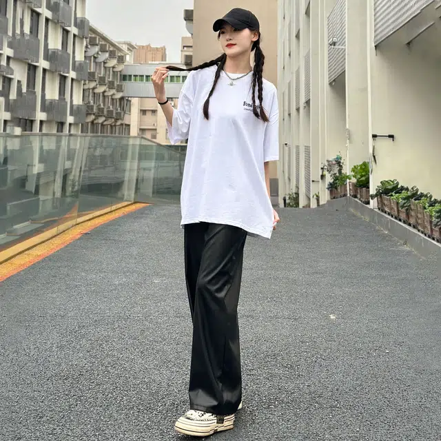 SandKnit Logo T