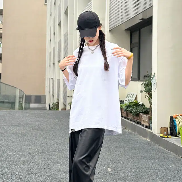 SandKnit Blackpig cleanfit T