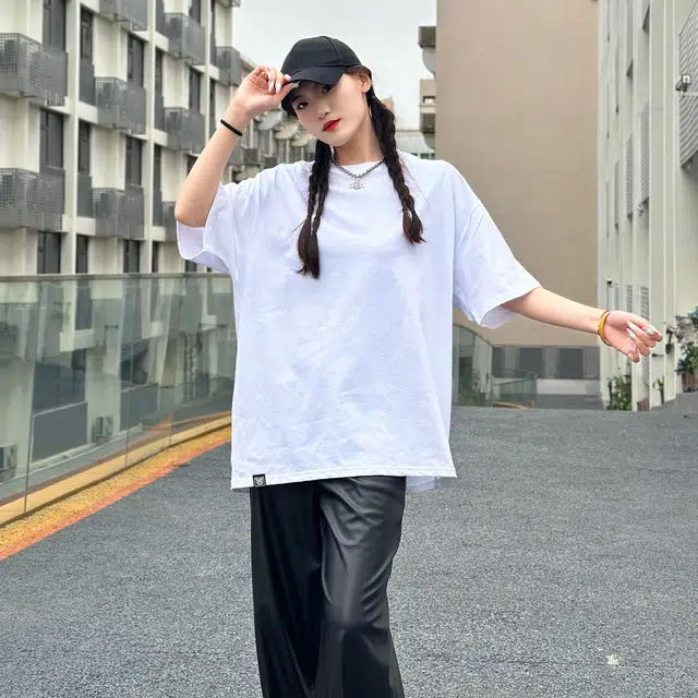 SandKnit Blackpig cleanfit T