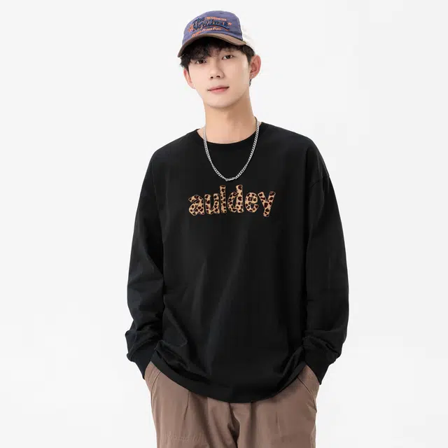 AULDEY LOGOvibeT