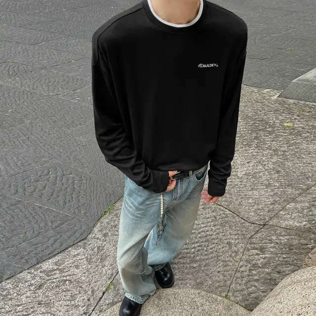 AULDEY T