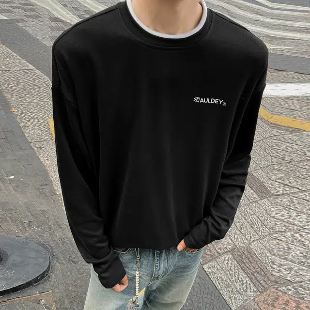 AULDEY T