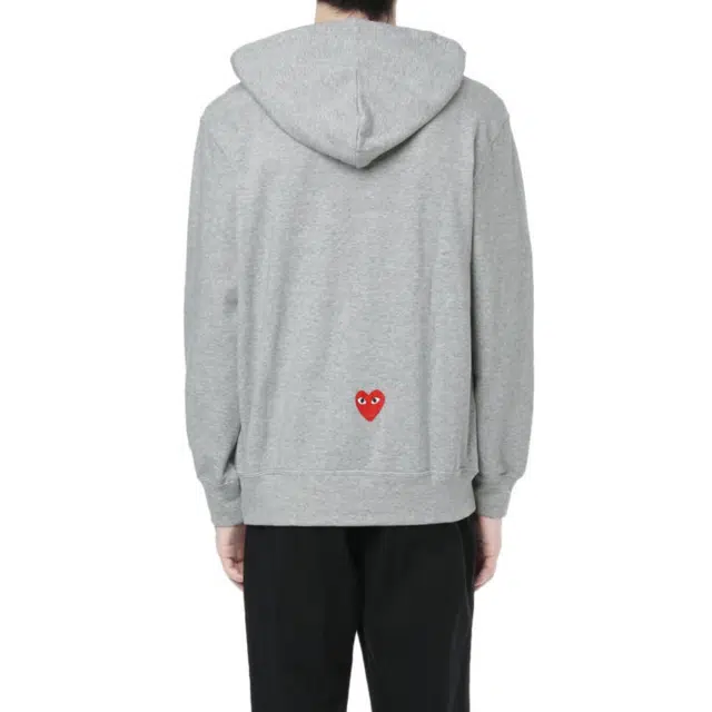 CDG Play Nike Logo