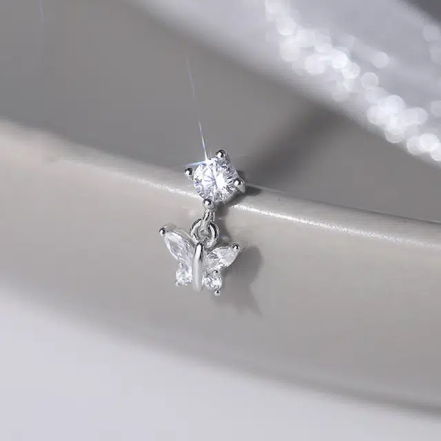 990