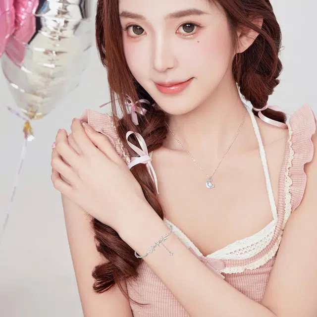 S925