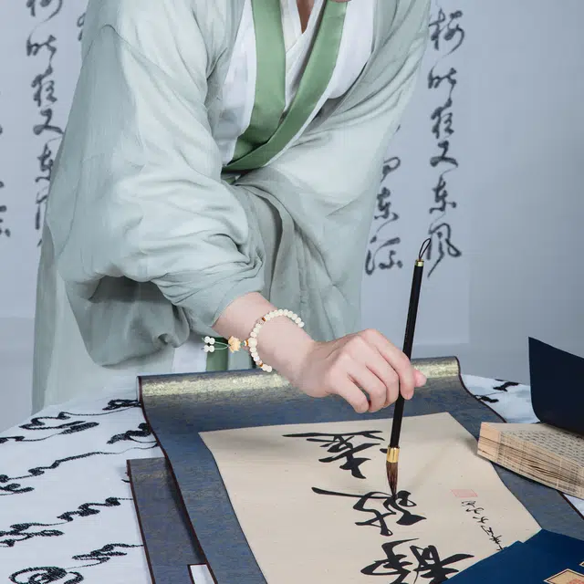老银坊 春香悠然莲花菩 提 新中式国潮招财纳福圈佛珠 莲花珠平安复古民族风文玩珠串#好运 星月菩提白玉菩提 手串 男女同款情侣款
