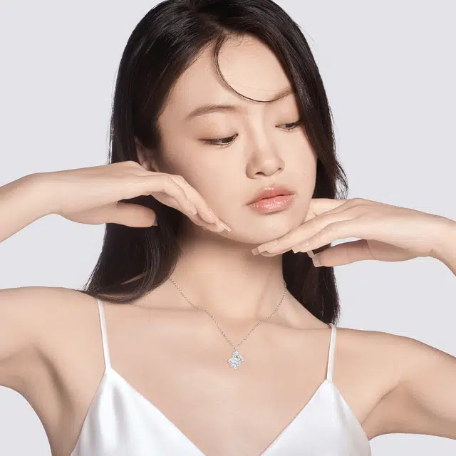 S925