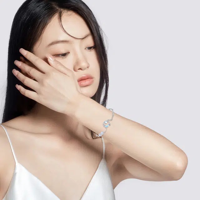 S925