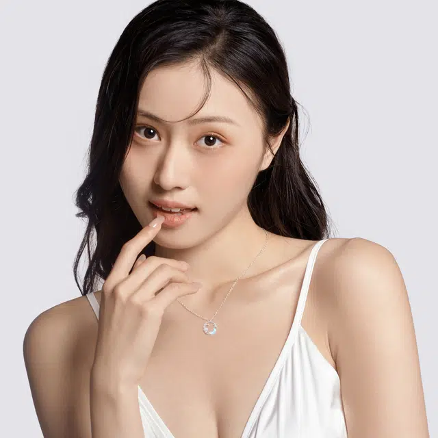 S925