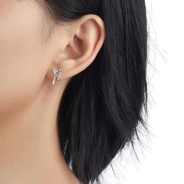 老银坊 简约爱心水滴一对 韩式小众设计感 时尚个性百搭 足银 耳钉 女款