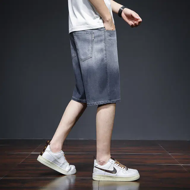 协协乐 夏季冰丝薄款凉感透气水洗复古天丝渐变美式高街潮牌宽松直筒百搭运动五分中裤牛仔短裤 男款