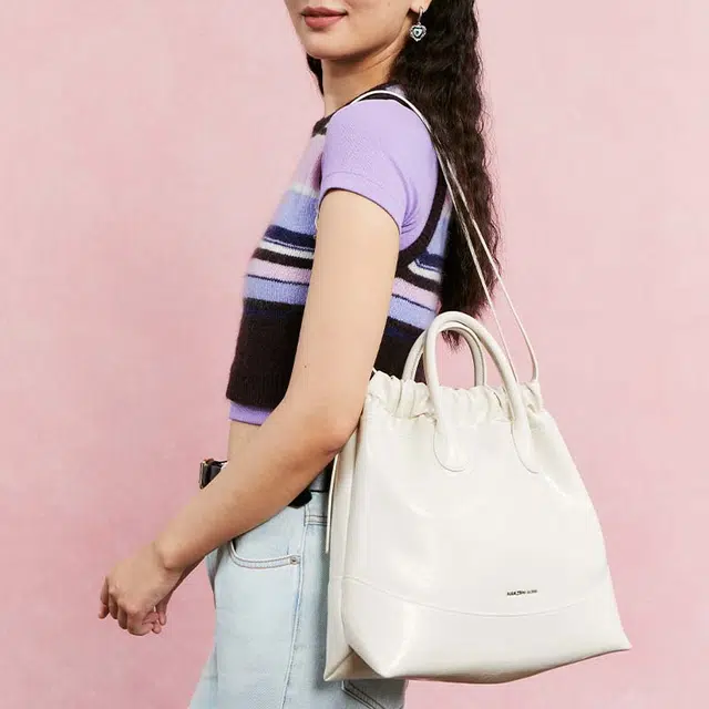 AMAZING SONG 23 Tote