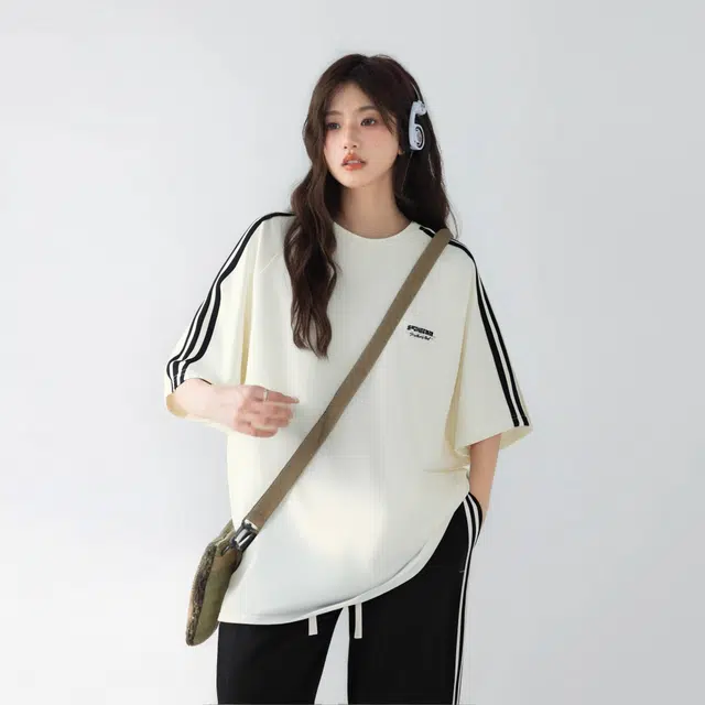 SPONGEBOB SQUAREPANTS logoT