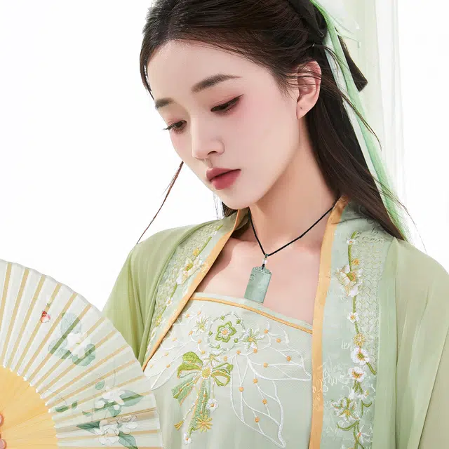 唐之饰 冰透飘花无事牌吊坠 新中式国风复古国潮玉佩编绳转运珠#好运 岫玉（蛇纹石玉） 项链 男女同款情侣款