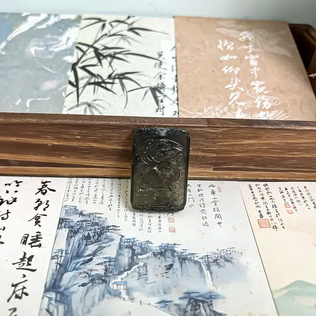 唐之饰 招财祥瑞麒麟吊坠 新中式国风复古国潮本命年 四大名玉 岫玉（蛇纹石玉） 项链 男女同款情侣款