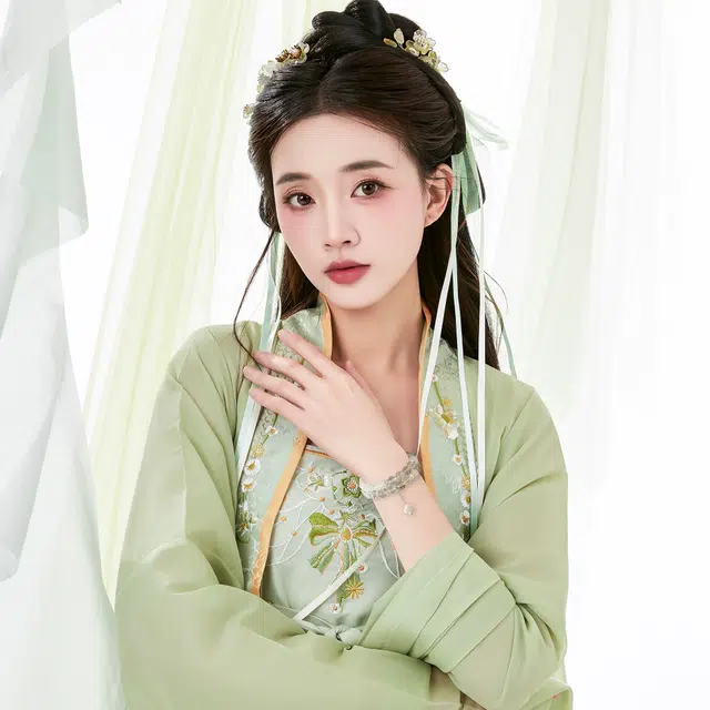 唐之饰 新中式甜蜜四叶草双圈 国风双层叠戴流苏精致原创设计 水晶 玉石手串 女款 礼盒送葫芦钥匙扣
