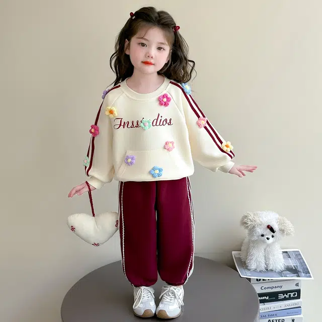 浪莎休闲运动套装 春秋 时尚彩色花朵两件套 杏色 中小童