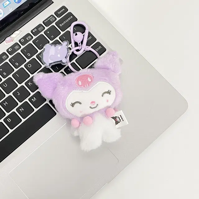 E-STRONG x Sanrio