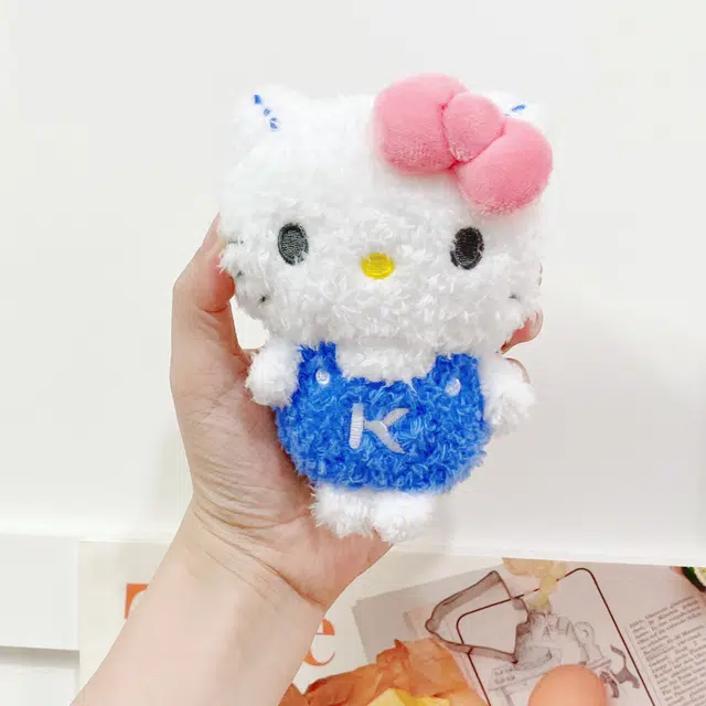E-STRONG x Sanrio Hello Kitty