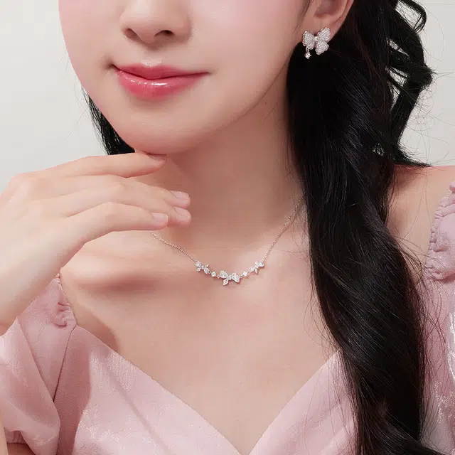S925