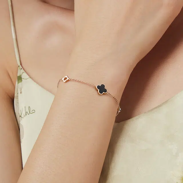 ins 18K