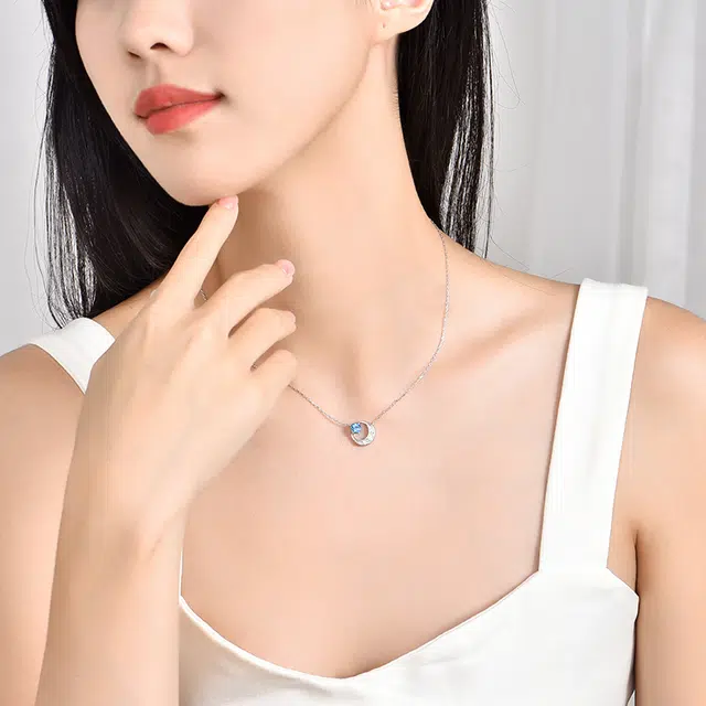 S925