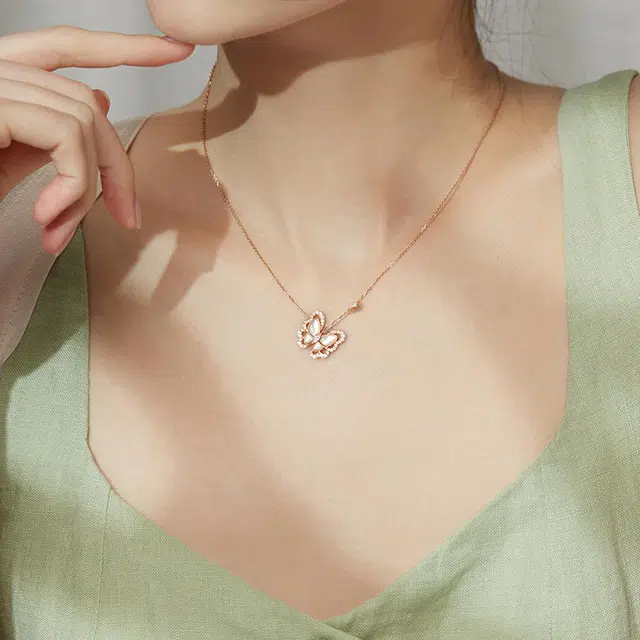 S925