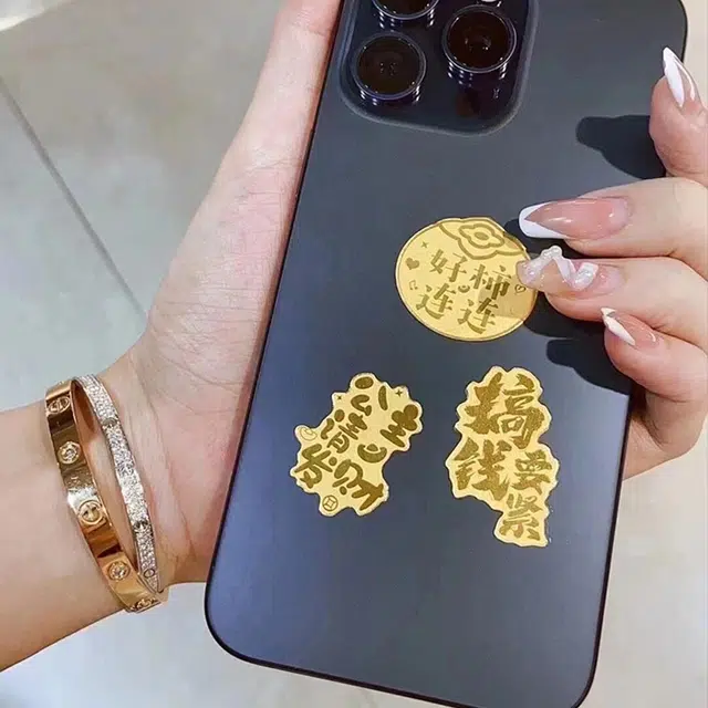 999