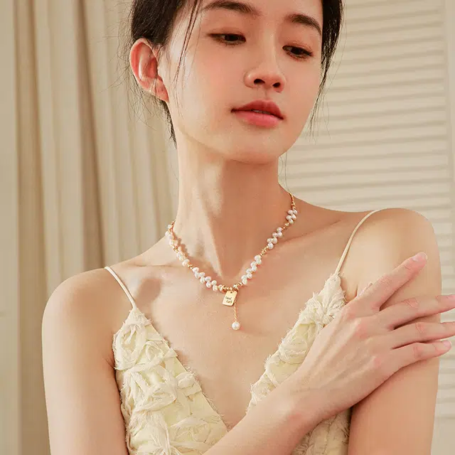 吉智 高级设计感小众高级约会百搭吊坠锁骨链 淡水珍珠 项链 女款
