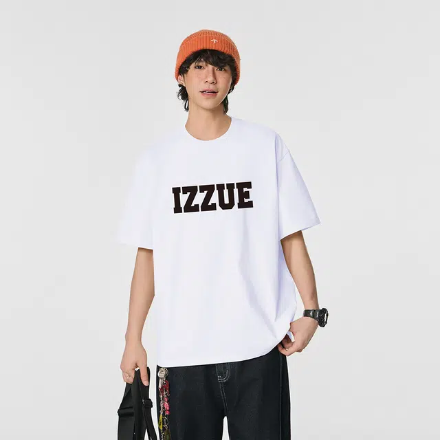 izzue LogoT