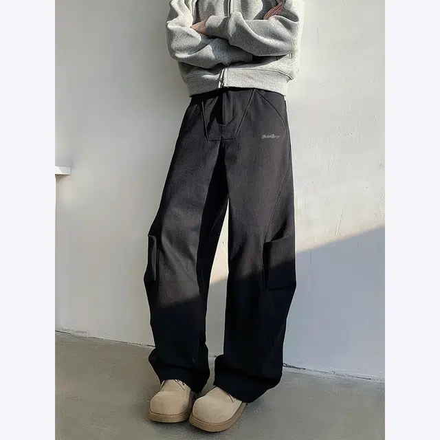 【解构弯刀黑白牛】布客行 美式复古高街潮牌立体设计感休闲舒适百搭港风不规则明线拼接褶皱工装中性风显高瘦腿长牛仔裤 男女同款