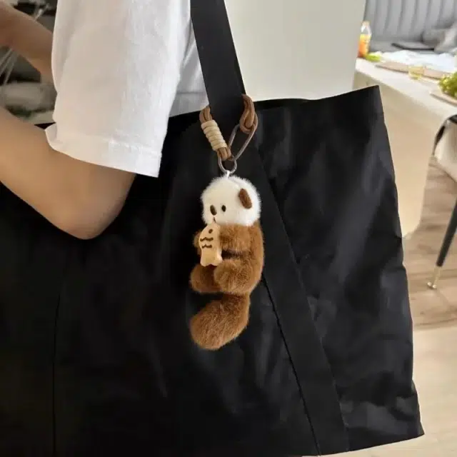 唤爱 呆萌可爱水獭书包 毛绒 挂件 男女同款情侣款