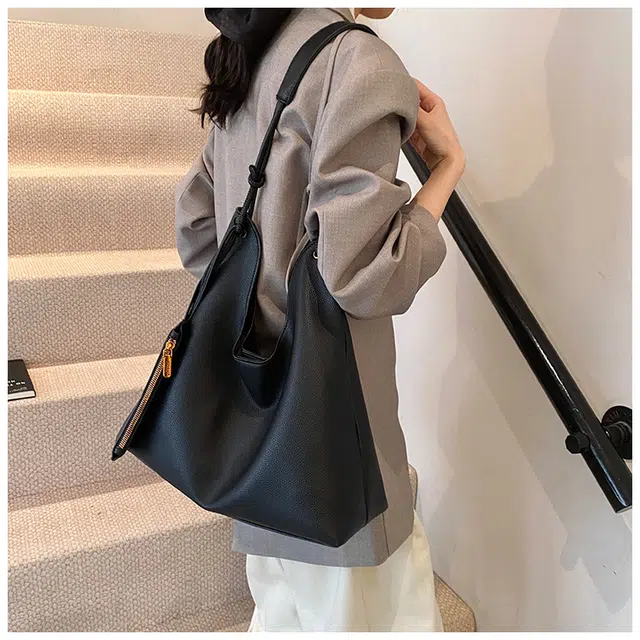 NX DOUGHNUT PU Tote