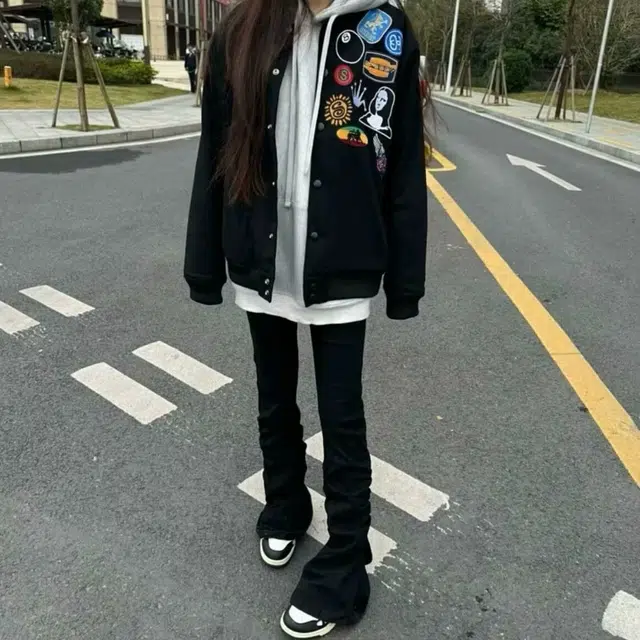 大白鲨 美式复古时尚潮流潮牌趣味卡通图案休闲宽松舒适百搭夹克外套 男女同款 黑色